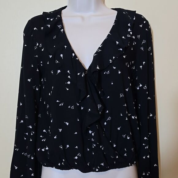 PAIGE Abelie Surplice Wrap Top XS Long Sleeve Black White Floral Rayon Ruffled - Picture 8 of 16